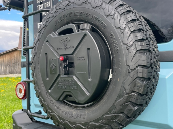 3JERRICAN CARBURANT NOIR 8.5L OVERLAND FUEL