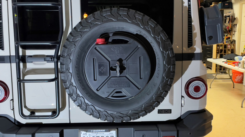 4JERRICAN CARBURANT NOIR 8.5L OVERLAND FUEL